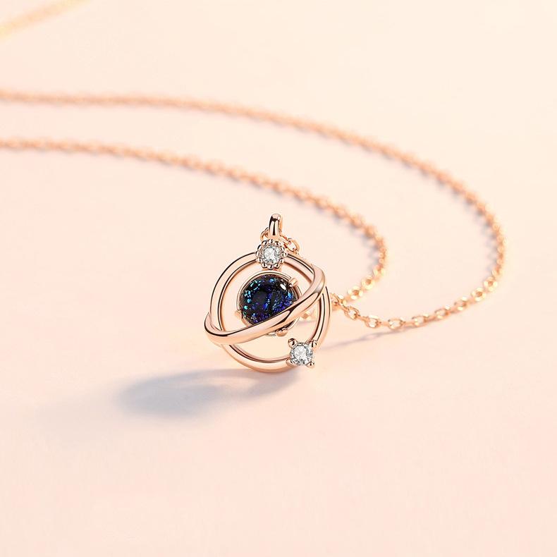 Naszyjnik Fantasy Planet Damski Japoński i Koreański Prosty Temperament Łańcuszek Obojczykowy Zawieszka