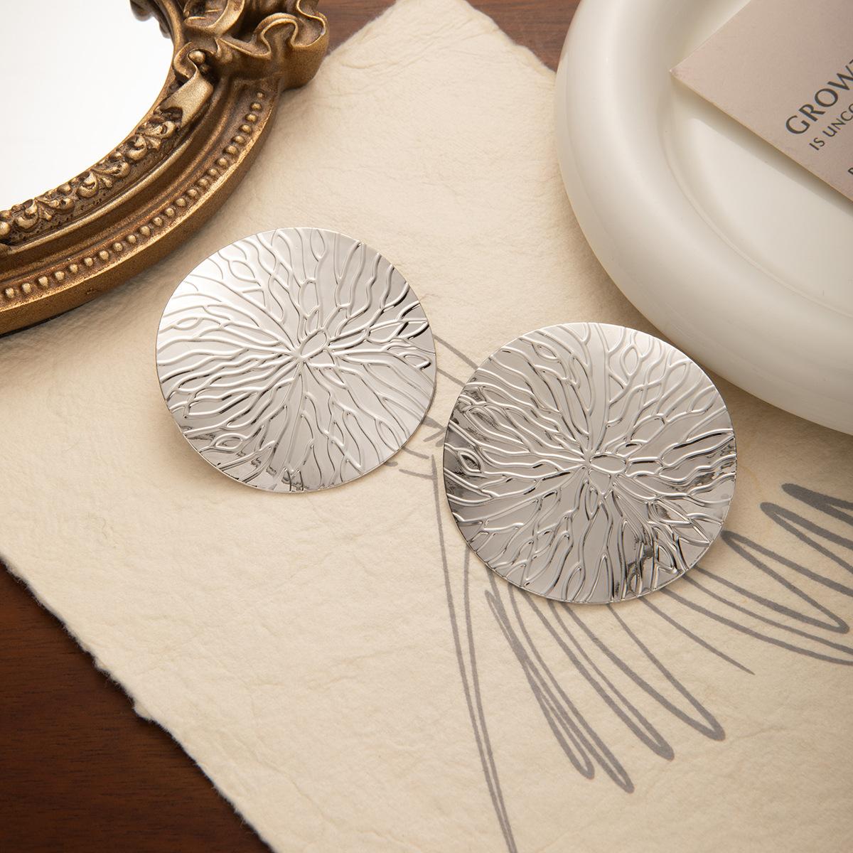 

Винтажная металлическая текстура Большие круглые серьги-подвески Ретро-дизайн ювелирных изделий серебряный