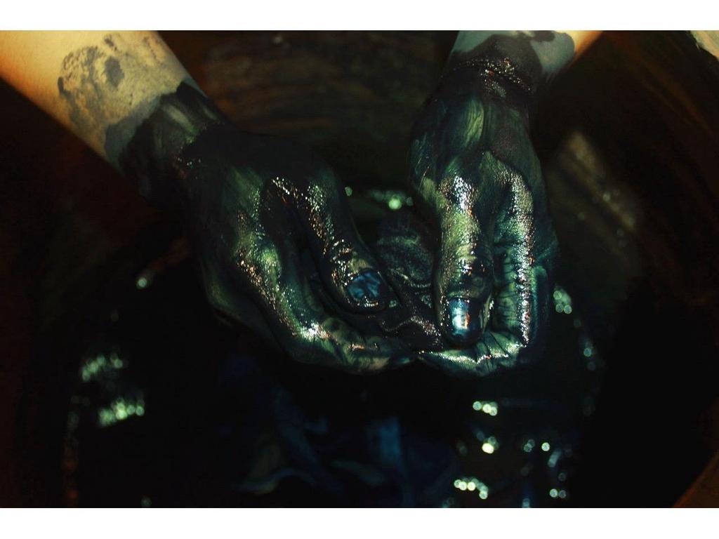 Pure Plant Indigo Tie-Dye Kit: Batik Resist Dyeing with Indigo Powder, Reducing & Fixing Agents, Dyeing Aid