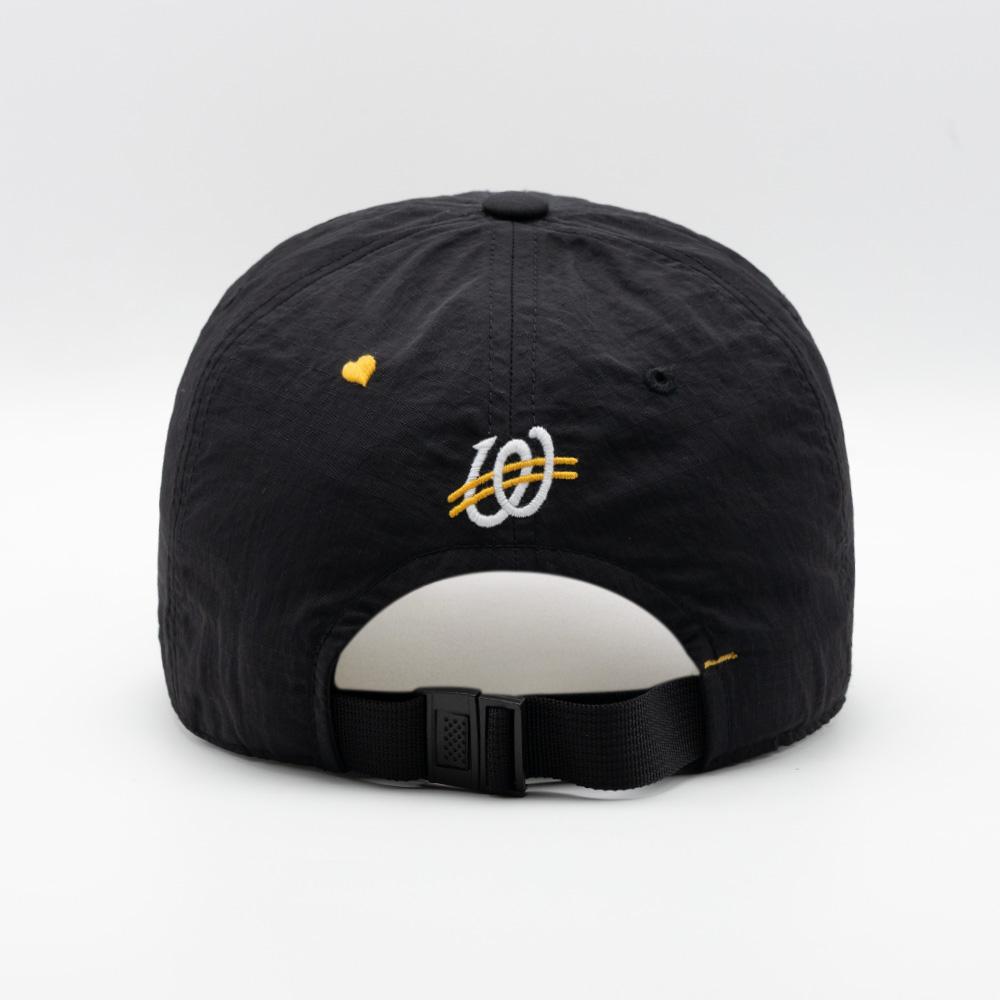 Wieoldeuwoldeu Jonna Weird Nylon Ball Cap