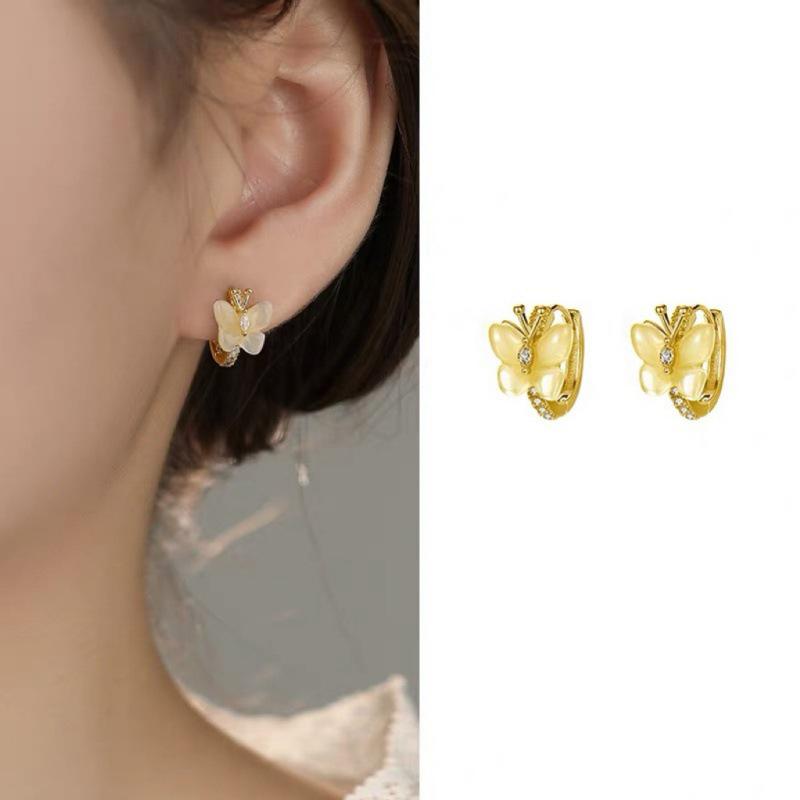 Niche Design Delicate Butterfly Earrings for Women, Fashionable and Trendy Hot-Selling Ear Accessories