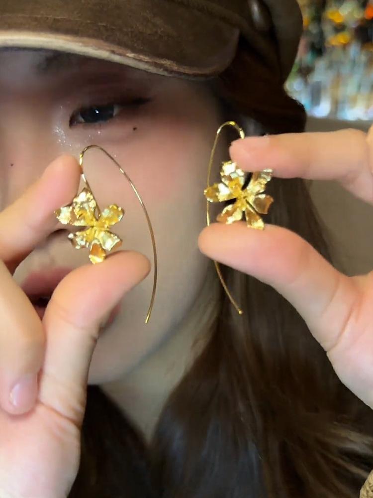 

Retro court style iris ear hook fashionable personality versatile niche high-end temperament elegant earrings women s new models