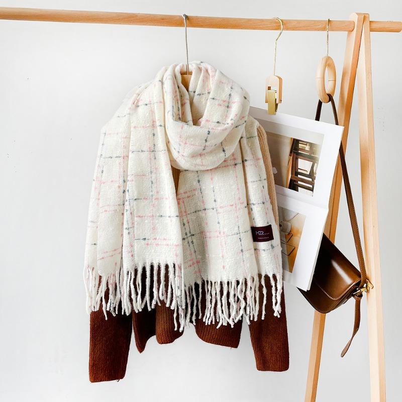 Winter Christmas red atmosphere soft waxy scarf female couple style holiday gift high sense angola red plaid shawl