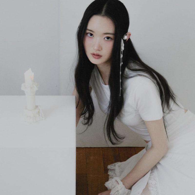 Inner museum Clover lace scrunchie(WHITE)