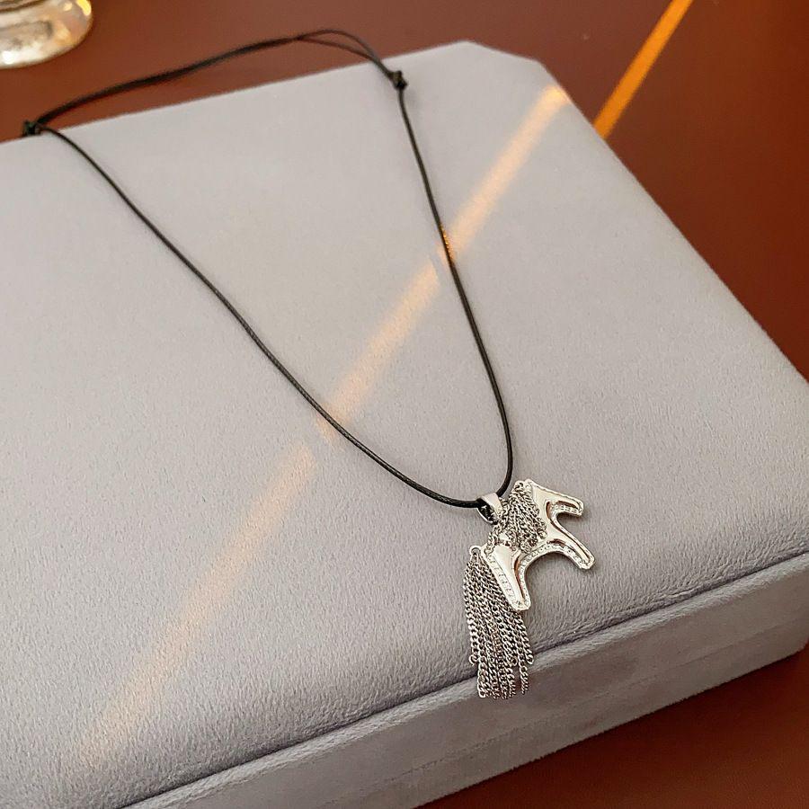 Retro Tassel Pendant Necklace - Trendy Cool Style for Unique Sweater Chain Look