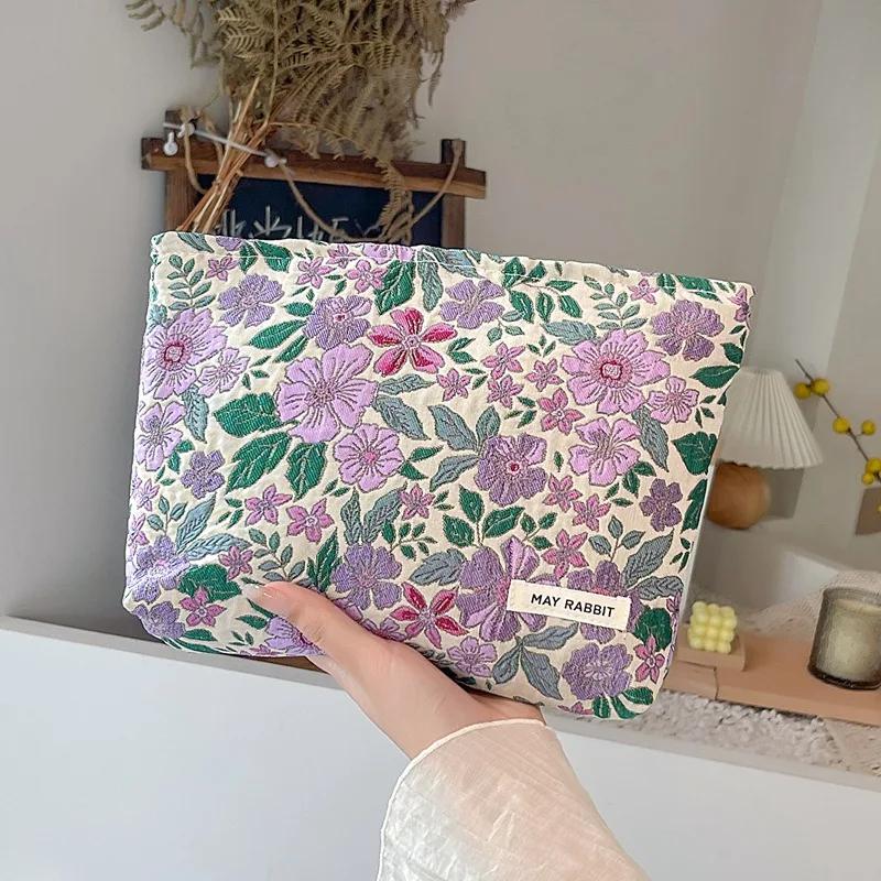 Simple Sweet Pink Flower Embroidered Clutch Cosmetic Bag Makeup Bag Square Canvas Zipper Bag Travel Portable Makeup Organizer