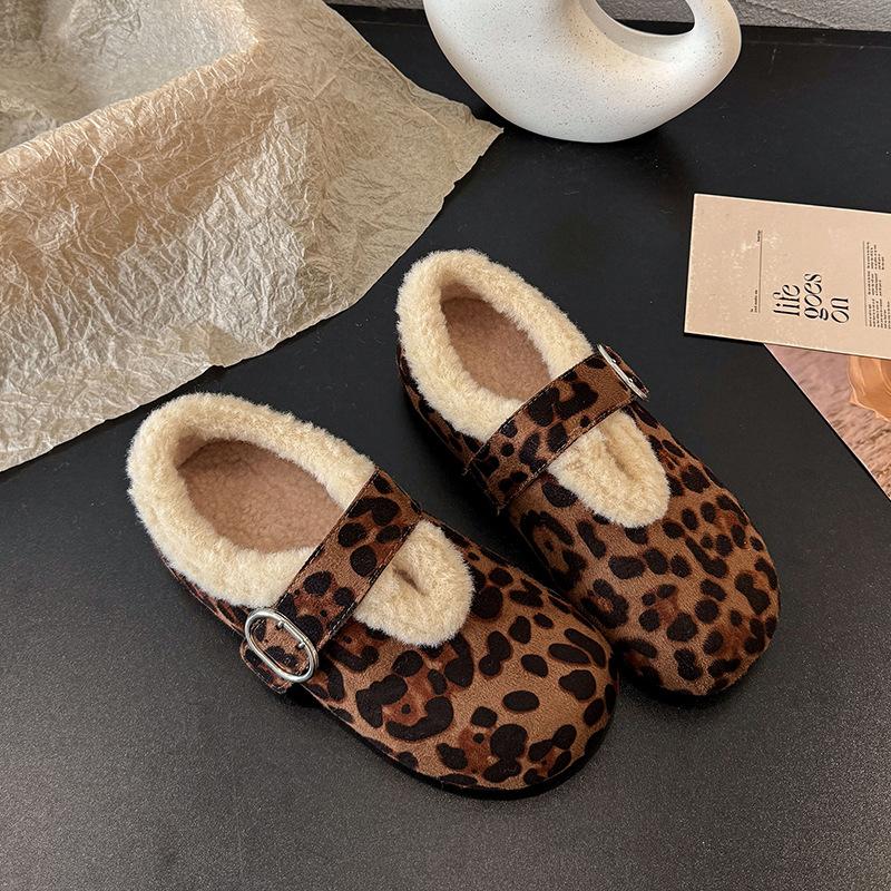 2025 autumn and winter new retro casual Mary Jane velvet belt buckle Doudou flat cotton scoop evening shoes