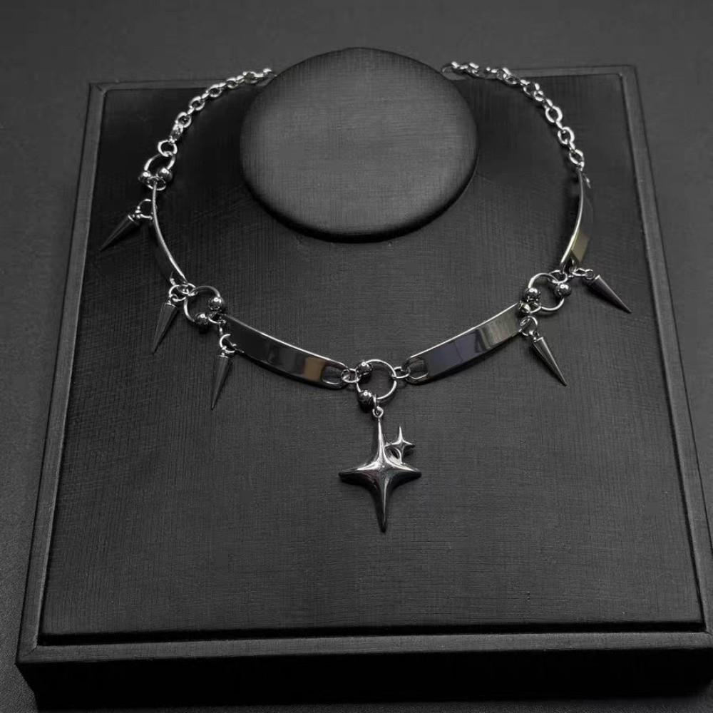 New Gothic Punk Star Riveted Choker Silver Y2K Spliced Cross Necklace Metal Hip Hop Necklace Jewelry