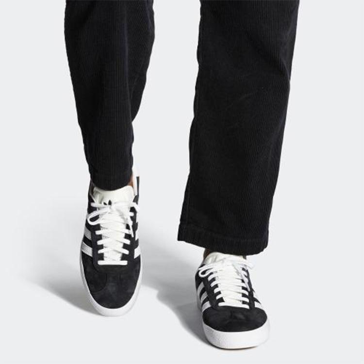 adidas Gazelle ADV Black White Unisex Sneakers Core-Black Cloud-White Gold-Metallic FX6563