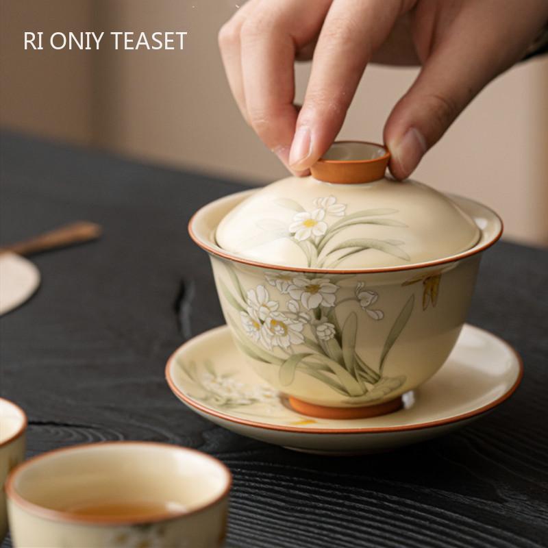 

Chinese Beige Ru Kiln Tea Tureen Teacup Hand-painted Daffodil Flowers Ceramic Gaiwan Household Tea Bowl Travel Teaware Tea Maker