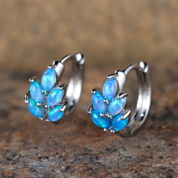 5 Niche Horse Eyes Simple Leaf Design Ear Buckle for Women Versatile Personalized Retro Style