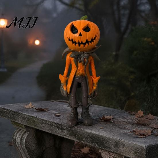 Collectible Pumpkin Statue Resin Man Ornament, Handcrafted Desktop Figurine, Creative Seasonal Tabletop Display Halloween Decoration Statues for Home