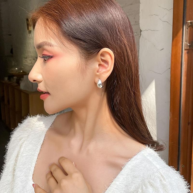 Boucles d'oreilles à tige en forme de goutte d'eau pour femmes, légères, creuses, épaisses, en forme de larme, couleur or et argent, créoles épaisses