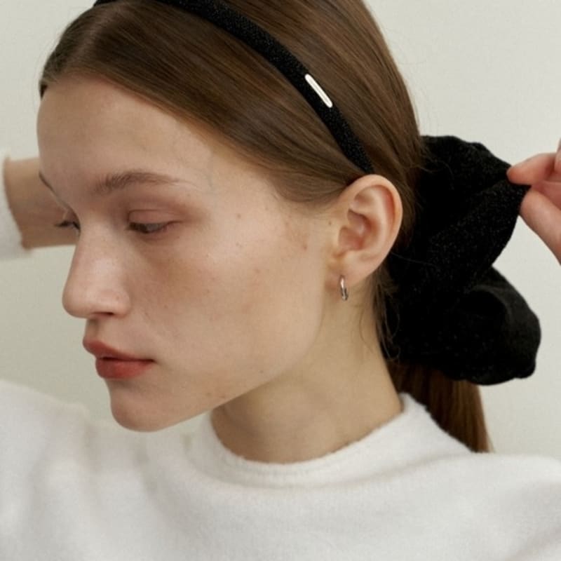 

ЛЮБИ МЕНЯ МОНСТР Блестящие резинки для волос L_3 цвета PINK