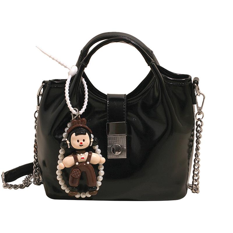 Trend Hot Sale Retro Oil Wax Leather Simple Portable Shoulder Bag Fashionable Versatile High Sense Messenger Bucket Bag Woman