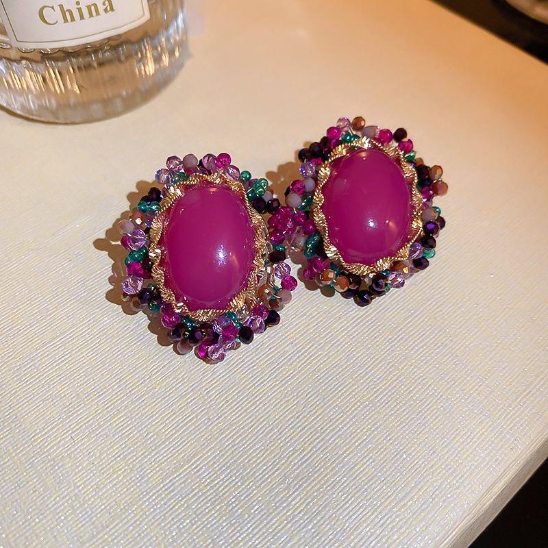 Retro Court Style Earrings Niche Light Luxury High-end Stud Earrings Versatile Earrings