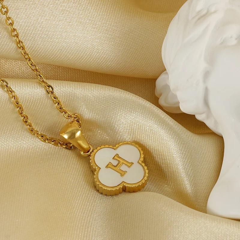 Gifts for Party Guests Stainless Steel Pendant with Initial Letter Lucky Shell Gold Color Necklace for Women Jewelry Gift