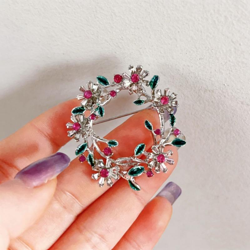 Colorful Garland Brooch, High-end and Luxurious Clothing Accessory, Belt Closure, Premium Brooch Pin