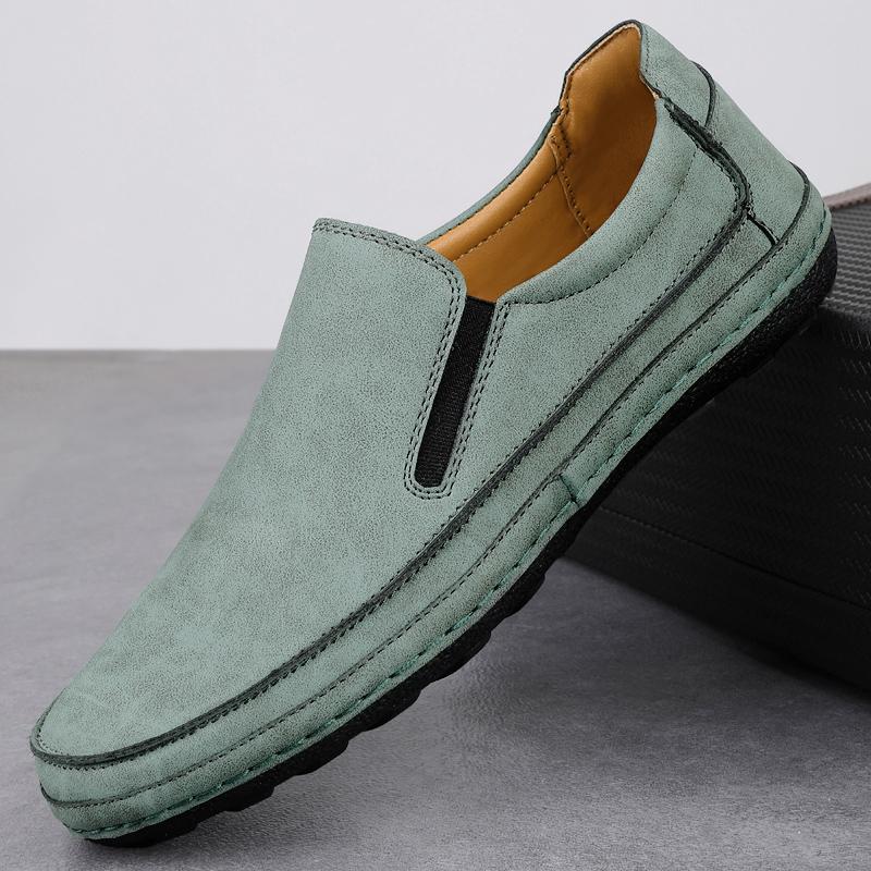 Fashion Fashion Men's Simple lightweight Flat bottomed plus size bean shoesHandmade soft comfortable Non-slip Casual Men's loafer Shoes
