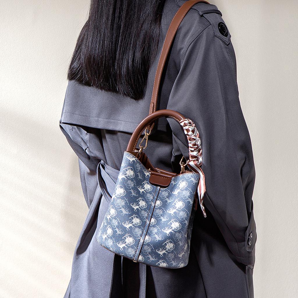 Ladies' High-end Handbag, Fashionable and Versatile Crossbody Bag, Box Bucket Bag