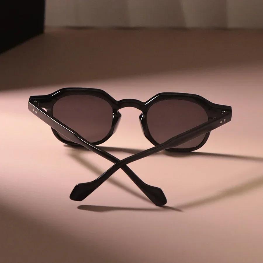 Classic Square Sunglasses Women Men Minimalist Fashion Female Male Retro Casual