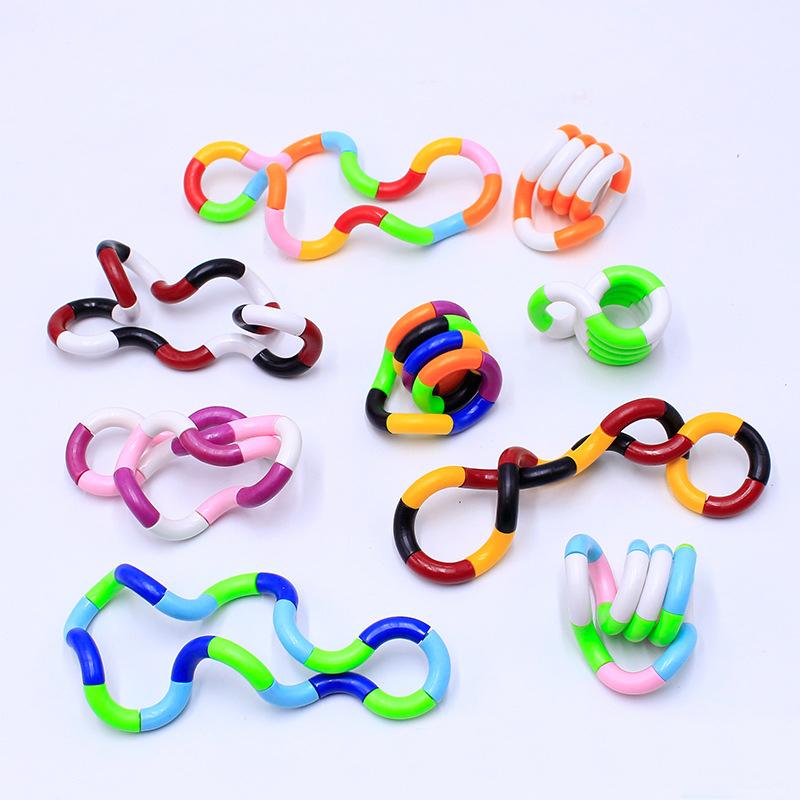 

4Pcs Colorful Twisted Ring Magic Figet Trick Rope Stress Relief Toys for Kid Birthday Party Favors School Rewards Goodie Bag