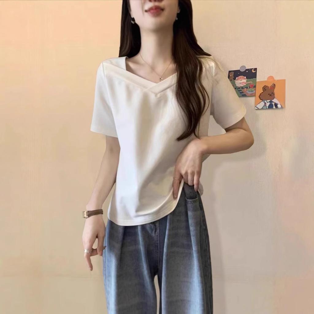 Design sense V-neck exposed collarbone short-sleeved T-shirt women's summer new thin solid color versatile student niche top