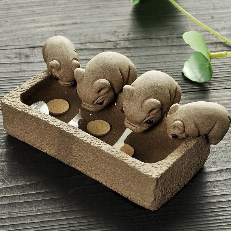 Cute Purple Clay Pig Tea Pet Drinking Water – Handmade Chinese Pottery Figurine for Kung Fu Tea Set & Home Decoration