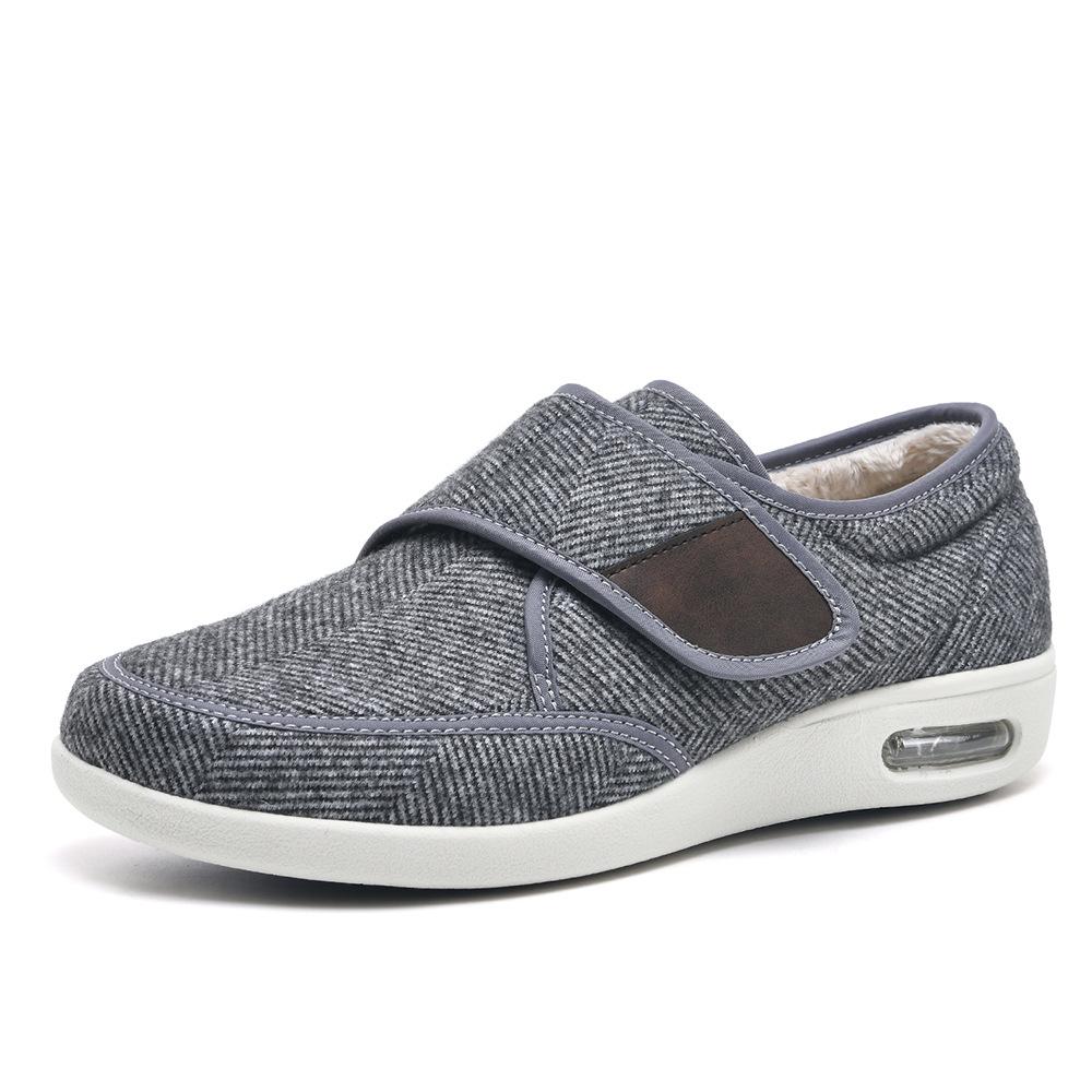 

Winter velvet elderly shoes autumn and winter warm elderly shoes middle and old casual walking men s shoes size is domestic