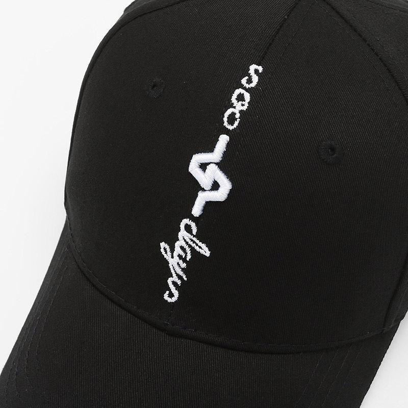 Trendy Cotton Duckbill Baseball Cap with Embroidered Letter Design for All Seasons