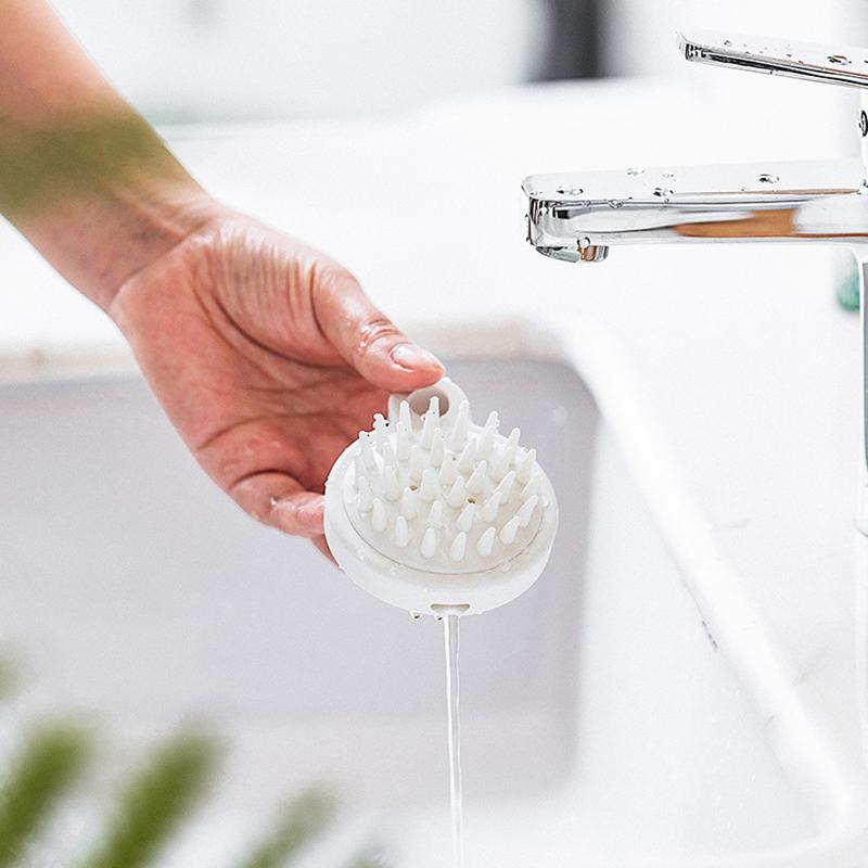 

Soft Silicone Shampoo Brush Exfoliator Comfortable White Hair Washing Comb Round Portable Body Brush Bath Spa Head Massage Gift 1PCS