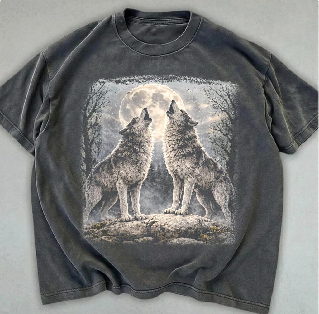 Maglietta Luna dei Lupi Ululanti, T-shirt Grafica Vintage Anni '90, Regalo Retro per Amante della Natura