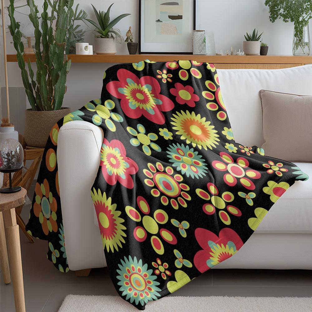 Vibrant Retro 60S Flower Print Fleece Blanket Small Throw Soft Cozy Decorative Bed Blanket Gift