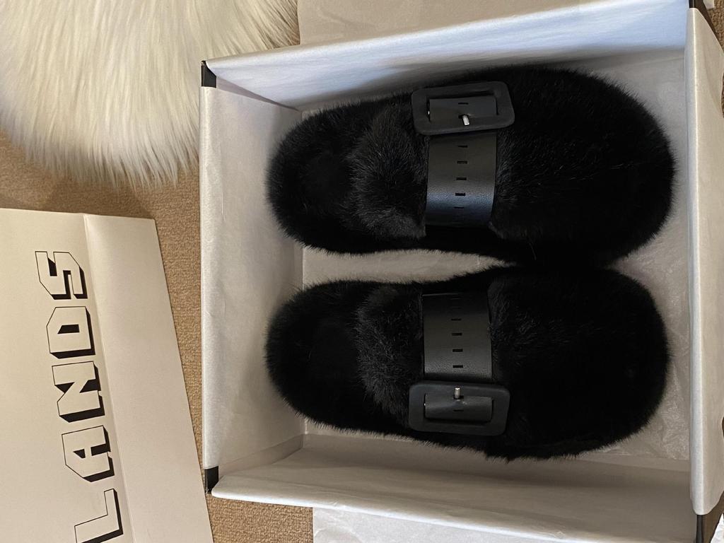 Baotou half slippers women's wear 2025 autumn and winter new Internet celebrity muffin thick bottom fluffy slippers foreign style warm cotton mop