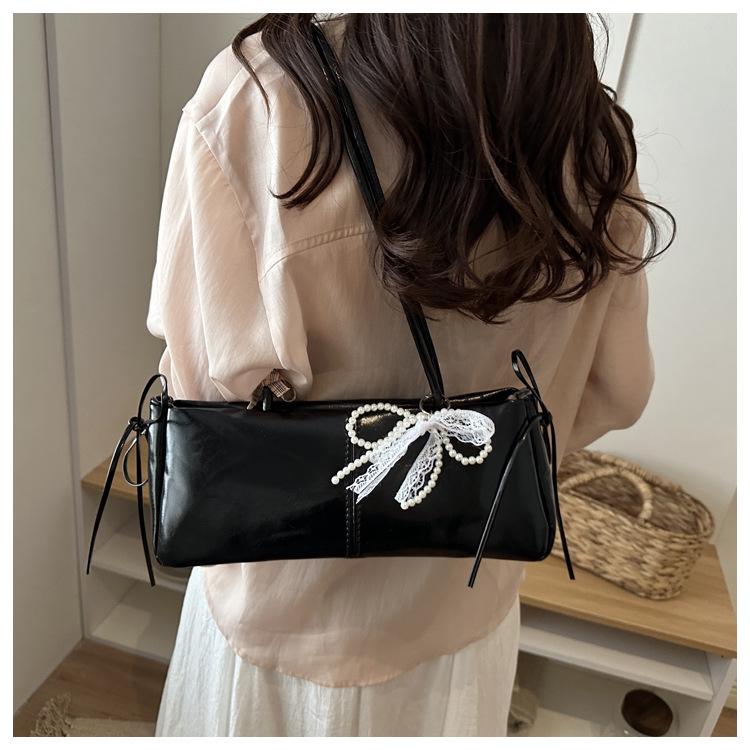 Simple Solid Color Pu Shoulder Bags for Women Sweet Bow Thread Design Ladies Underarm Bag Casual Versatile Female Pillow Handbag