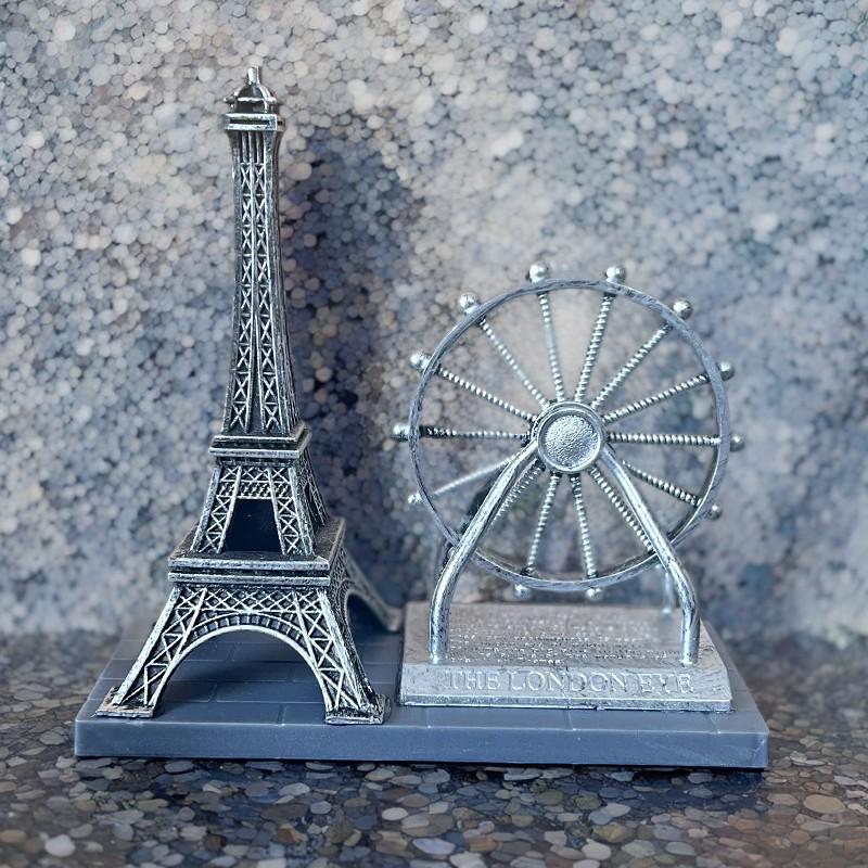 Retro Crystal Ball Hourglass Timer Ornament for Home and Wine Cabinet Décor