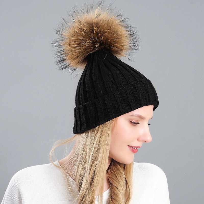 guess skull cap