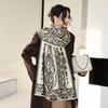 Women's Vintage Floral Jacquard Scarf - Imitation Fleece Thick Windproof Shawl Wrap, Soft Warm Winter Scarf with Botanical Print for Casual Travel