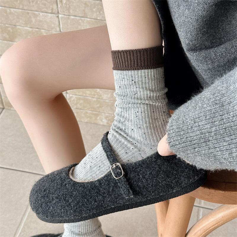 Spring and Autumn Cotton Yarn Dotted Mid-calf Socks with Contrasting Colors, Winter Long Calf Pile Socks