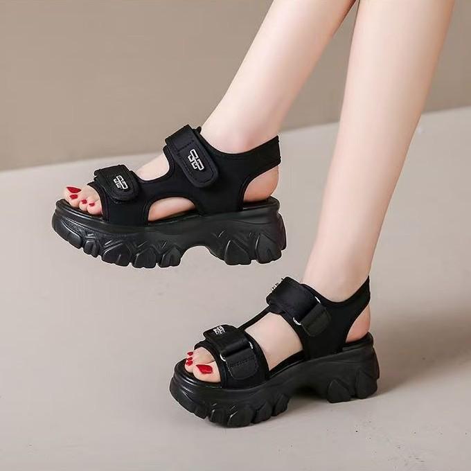 Sports sandals women's summer new versatile thick-soled heightening small Velcro muffin beach sandals