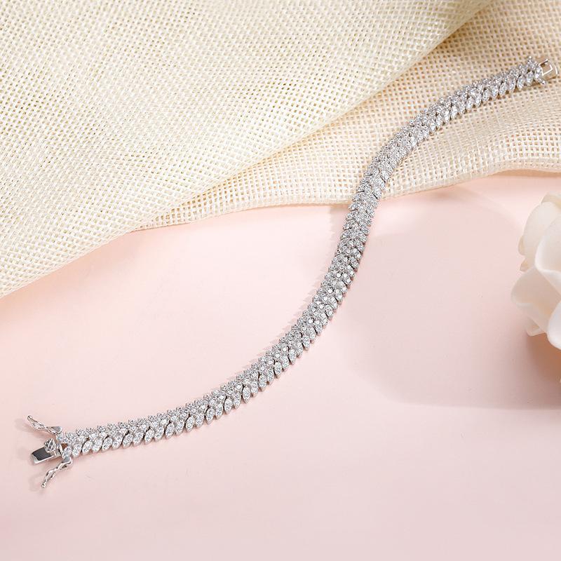New Tennis Chain Fashionable Versatile Niche Sparkling Zircon Bracelet Temperament Hand Jewelry