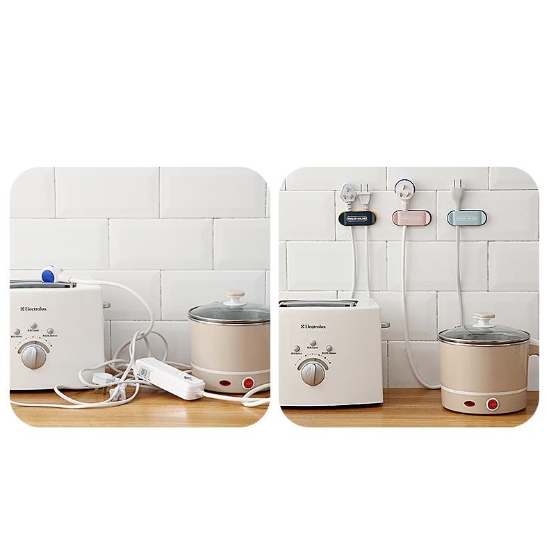 1 kus samolepící zástrčky s oboustrannou lepicí páskou, plastový háček Creative pro datový kabel