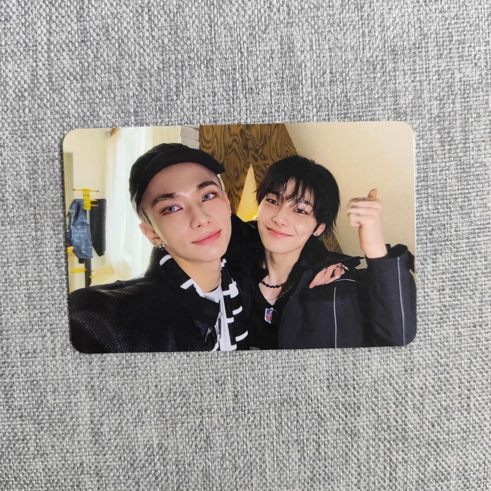 

Stray Kids Офіційна картка KARMA(POB\Фотокартка) Limited48
