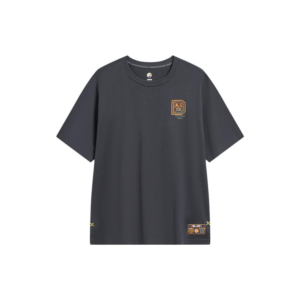 Li Ning Bad Five Seven City Collaboration Changan Youth Rücken Schriftzug Zahlen Print Rundhals Kurzarm T-Shirt Unisex T-Shirt Dunkelschwarz AHST889-2