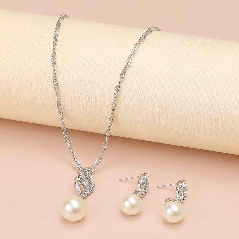 Pearl & Rhinestone Women's Necklace and Earrings Set - Spiral Design