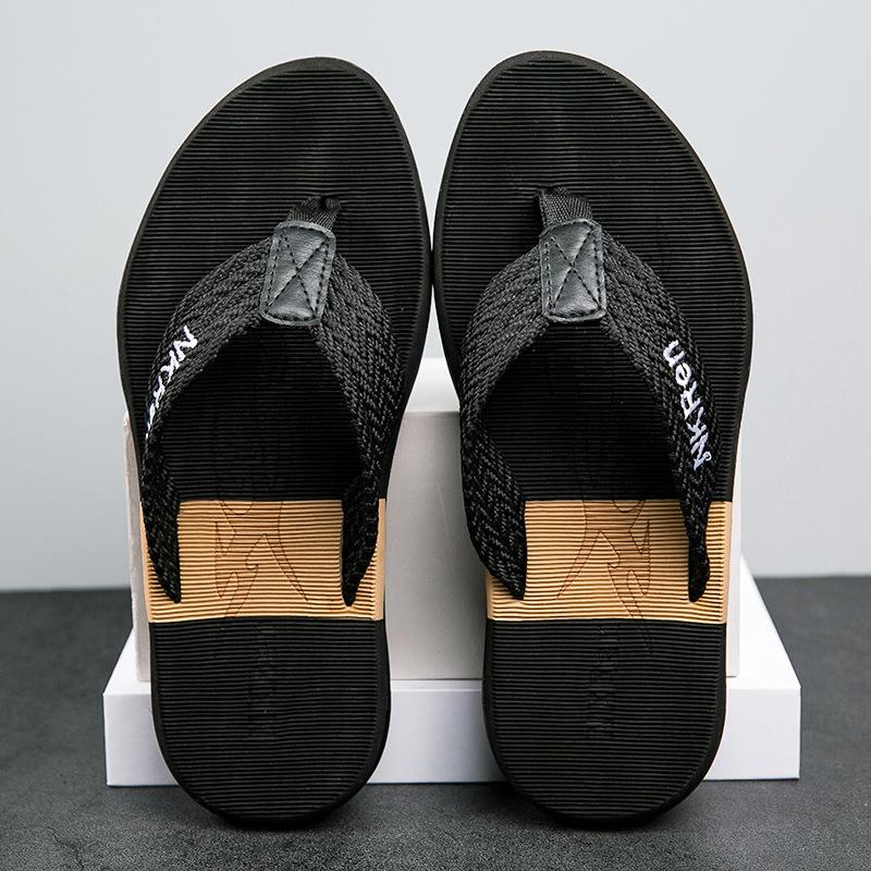 Flip-flops men's summer trend wears anti-odor and non-slip clips outside, black cool flip-flops, outdoor soft bottom sports