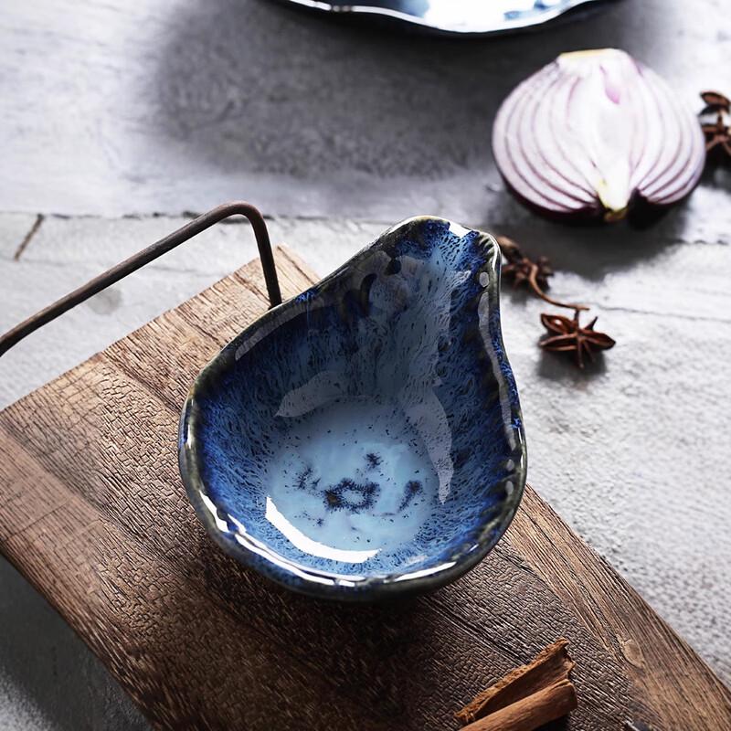 Creative Kiln-Fired Embossed Ceramic Dish
