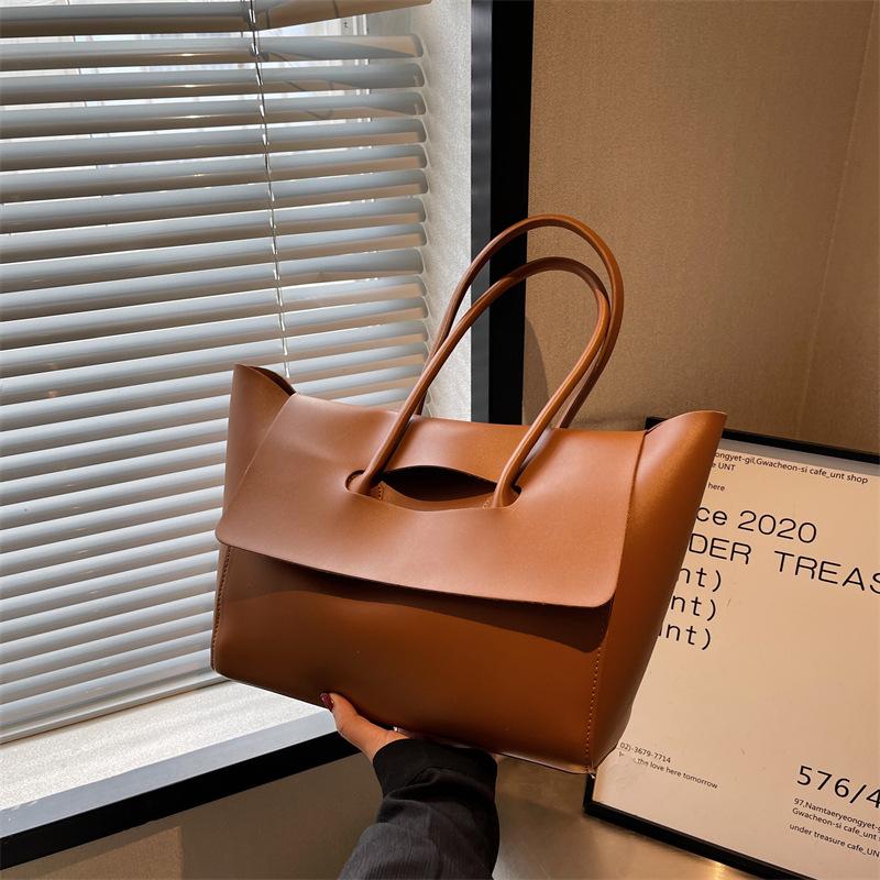 Handheld Large Bag Women's New Fashion Commuter Shoulder Bag