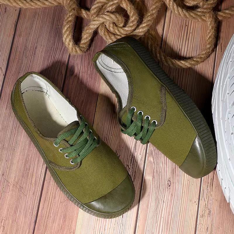 2025 Direktverkauf Sommer Canvas Arbeitsversicherung Herren Militärtrainingsschuhe gelbe Sneaker Spot Befreiungsschuhe