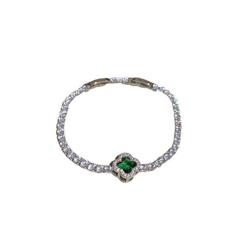 Zircon Flower Bracelet: Elegant, Trendy, and Versatile Women's Jewelry